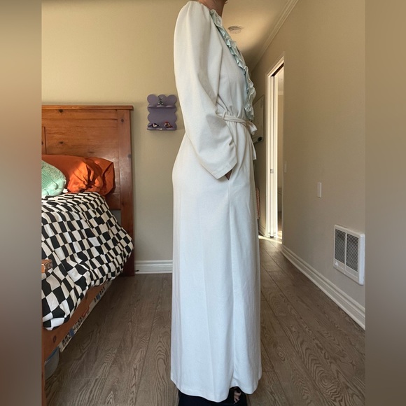 Authentic Vintage 70s Vandemere Floor length Robe - cream and baby blue - size S - Picture 6 of 11